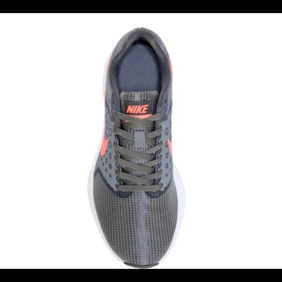 Nike Women's Downshifter 7 Running Shoes Sz.9.5 - Picture 3 of 4